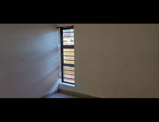 2 BEDROOM APARTMENT RENTED IN TOWNSEND ESTATE